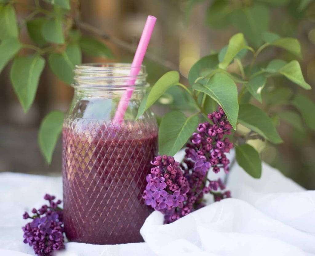 Is kefir good for you? Discover the benefit of kefir milk plus blueberry kefir smoothie