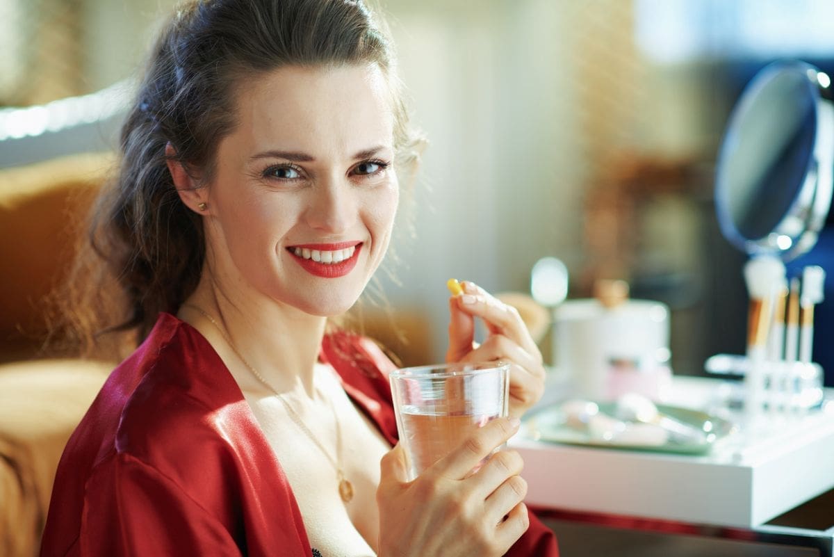Best Probiotics for Women (2025) for Skin, Mood & Gut Health!